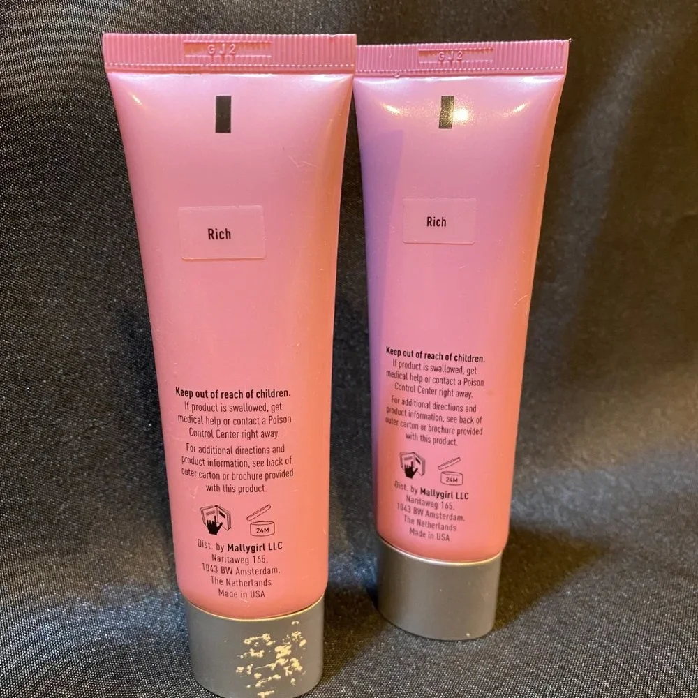 (2) NEW Mally Face Defender Foundation SPF 15 RICH  1.8 oz. FULL SIZE